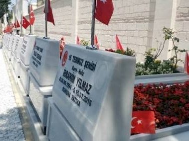 "Ben önemli değilim, VATAN sağolsun. "